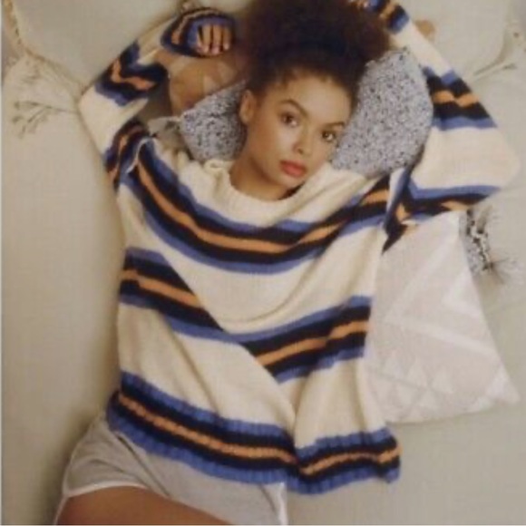 Urban Outfitters Sweater Women's M
Bobby Boyfriend Striped Crewneck Knit
Chunky - Picture 1 of 4